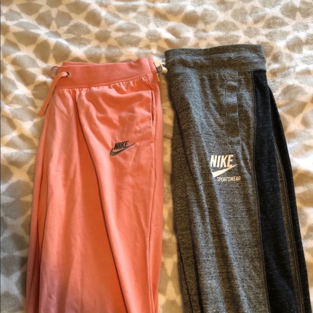 Women’s Nike sweatpants bundle